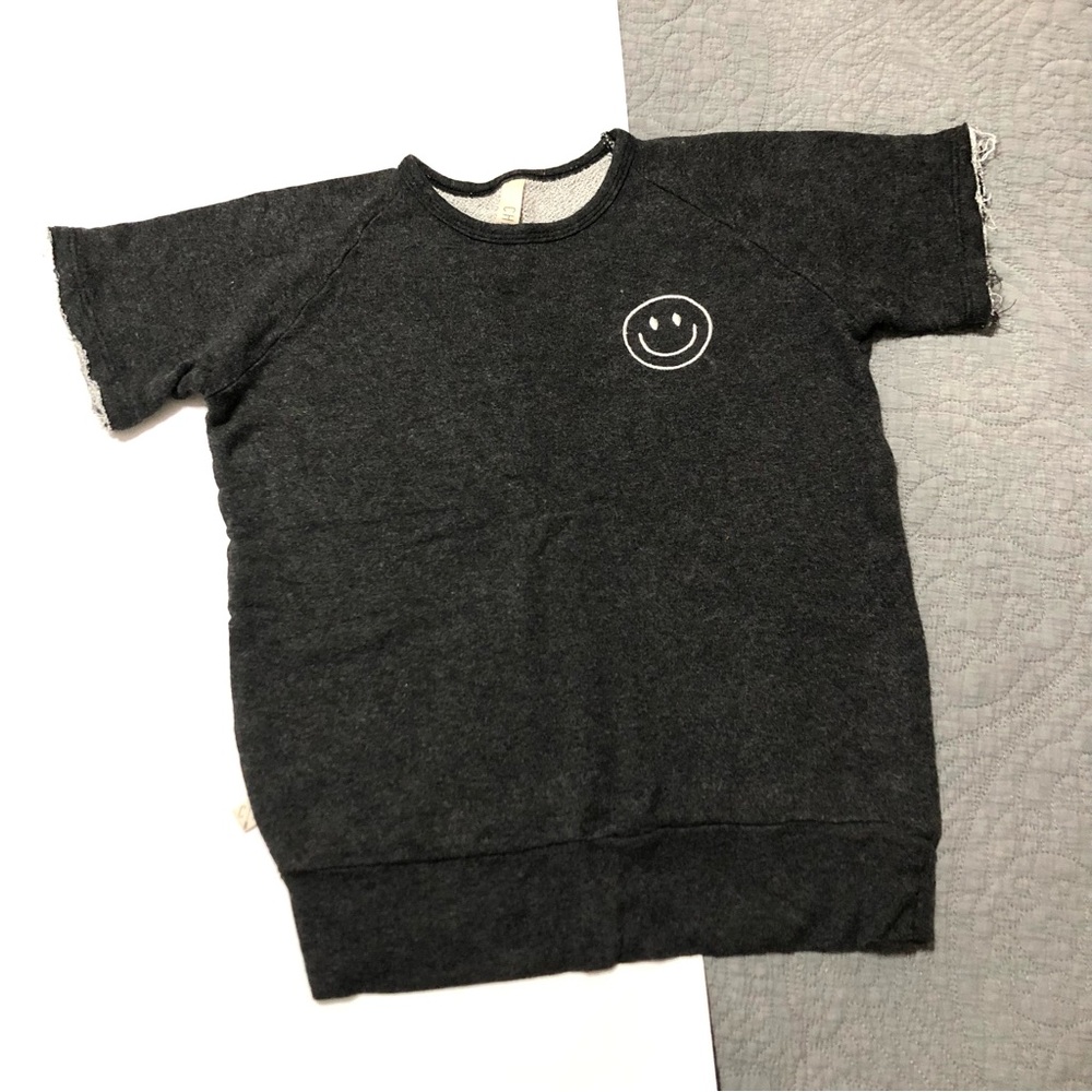 CHILDHOODS Short-Sleeve Sweatshirt with Smiley • 8 Unisex